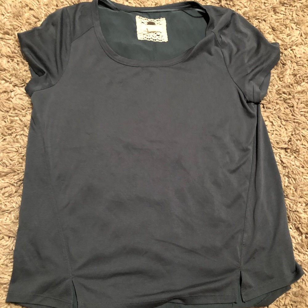 Women’s Tee